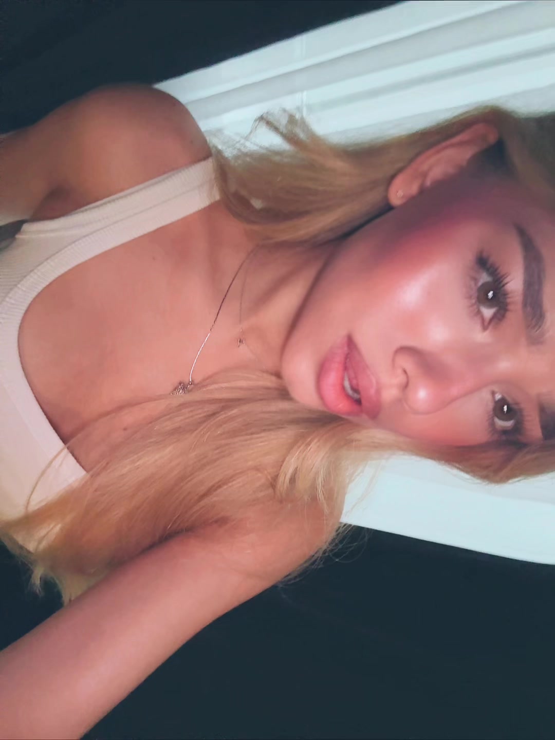 @Yana🦋