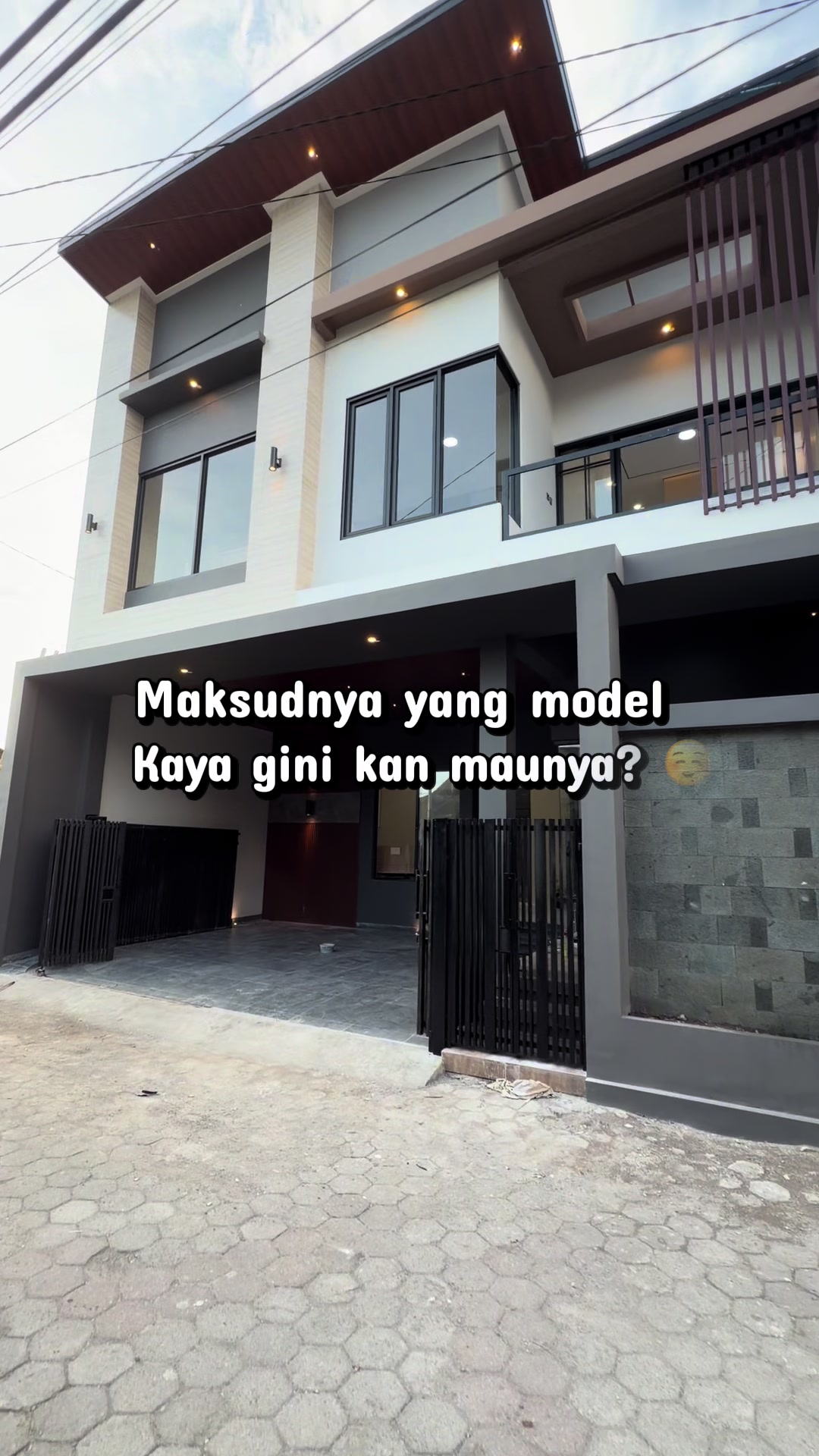 @Santi Properti