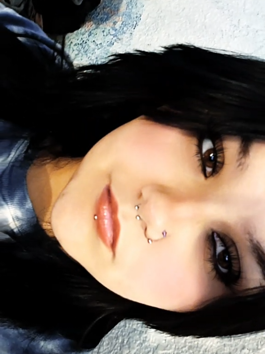 @Lilith_fox13