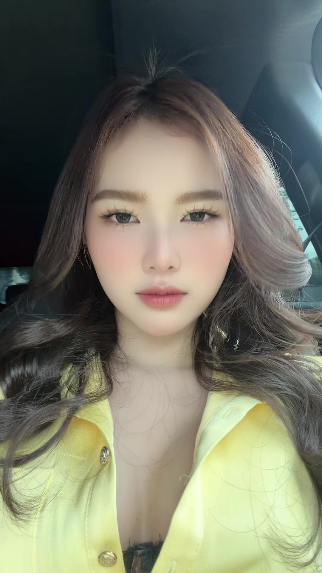 @Ly Monika