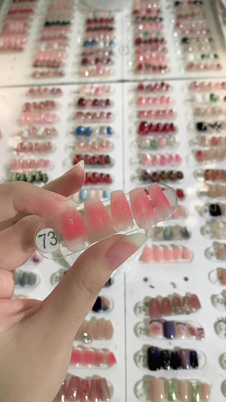 @Molly Nails Ind