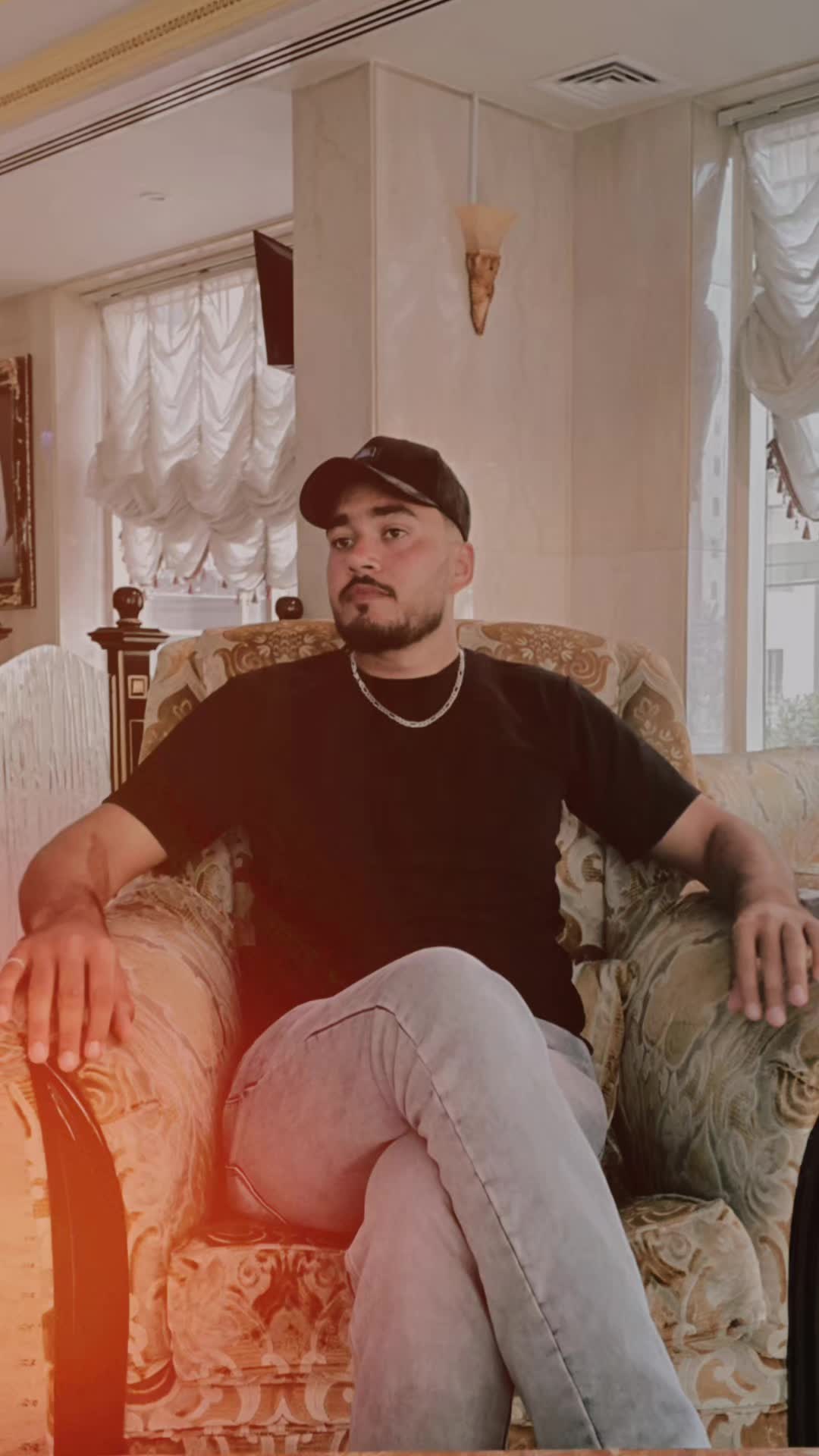 @𝐀𝐥𝐢 𝐉𝐚𝐧𝐣𝐮𝐚💫