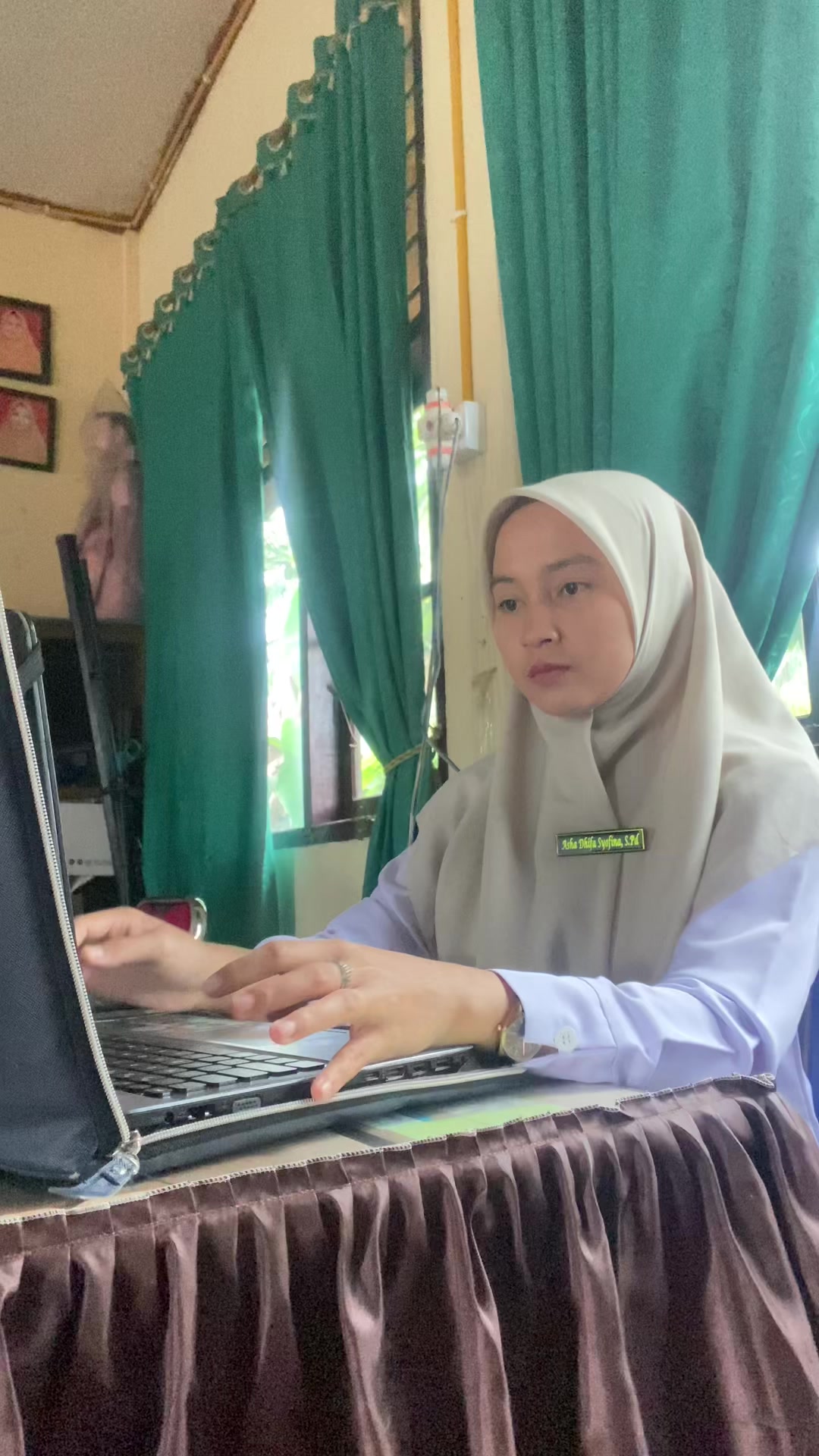 @Dipongsyalalaa