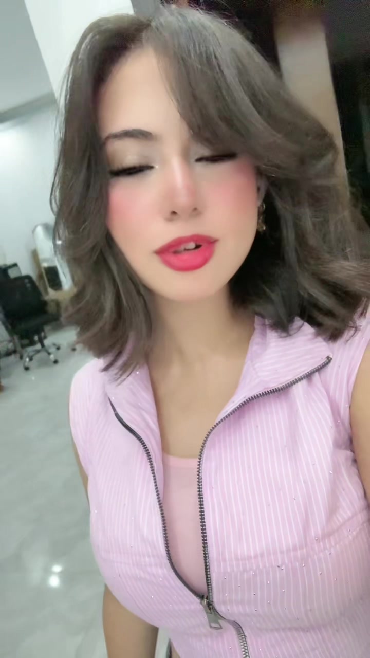 @Nia๐ฏ๏ธ