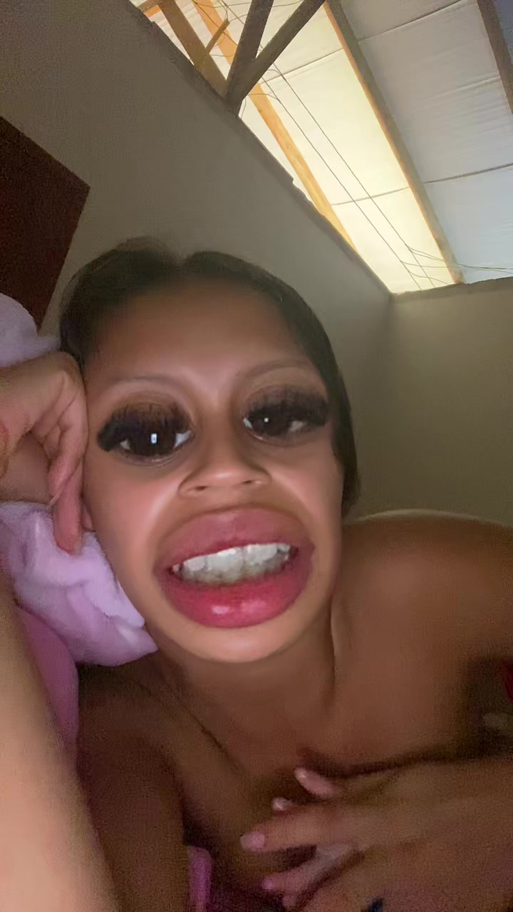 @Layla Souza.⚜️