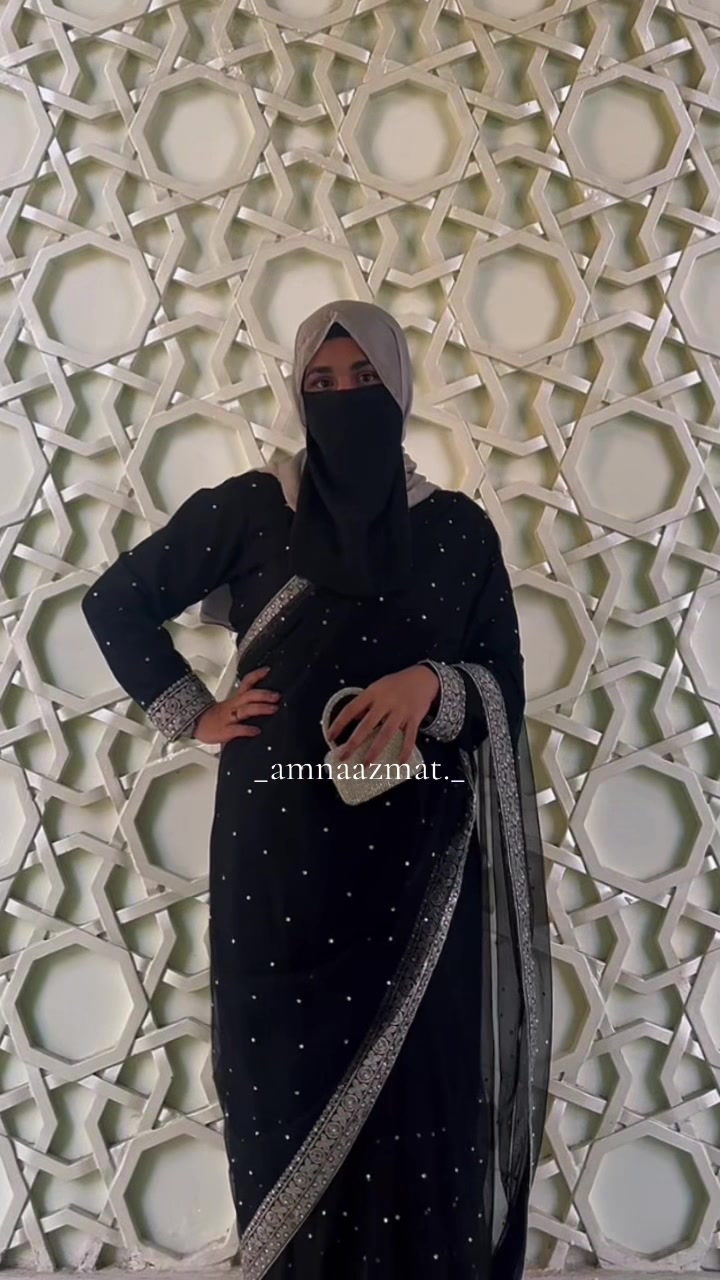@_amnaazmat._