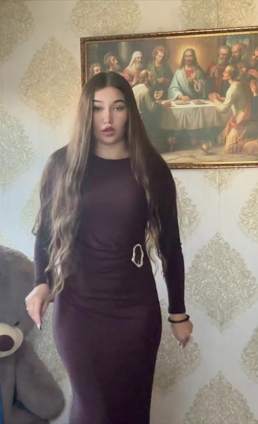 @👸🏻🖤