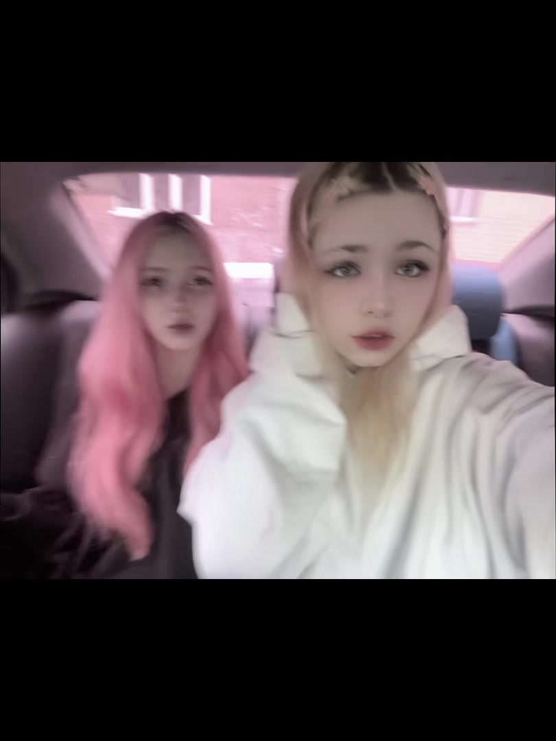@KeeshiMoshi