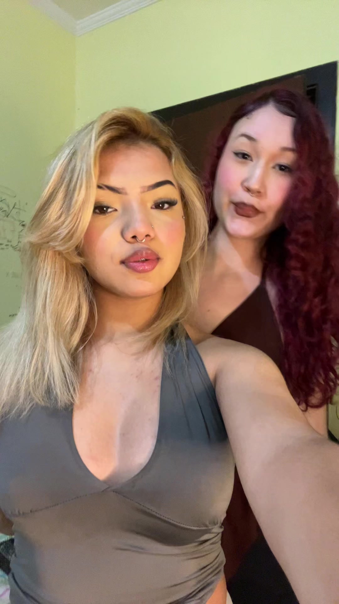 @linnyyas_