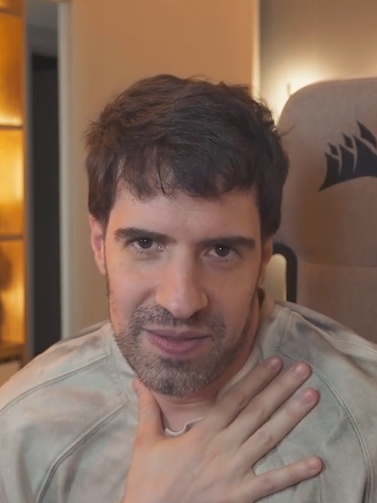 @𝐑𝐎𝐋𝐎 𝐋𝐎𝐏𝐄𝐙