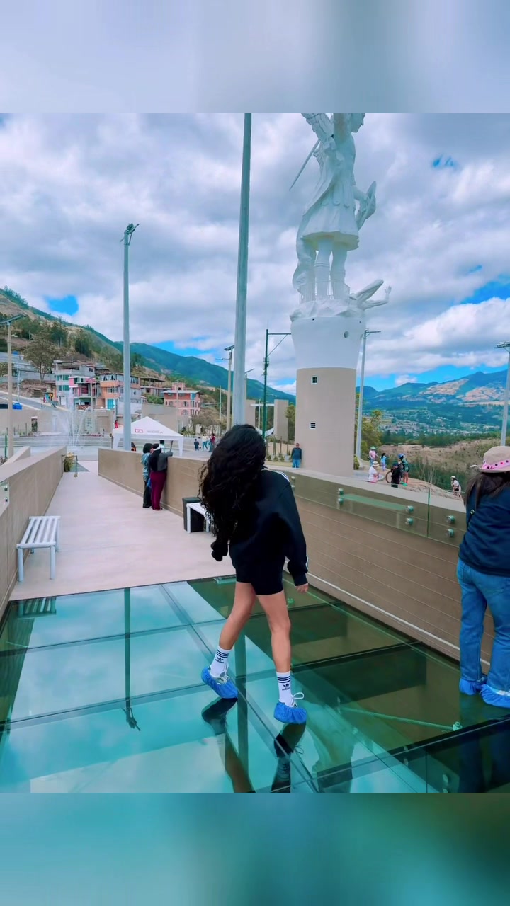 @Aracely_ Ara