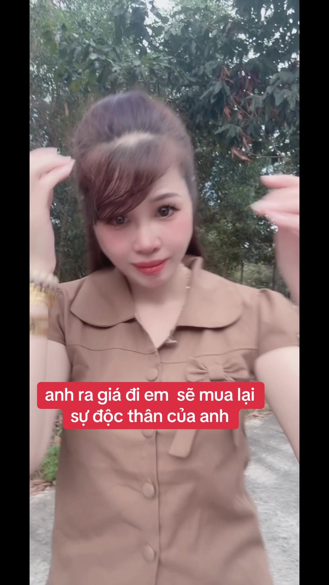 @G&aacute;i &ecirc; sắc ế