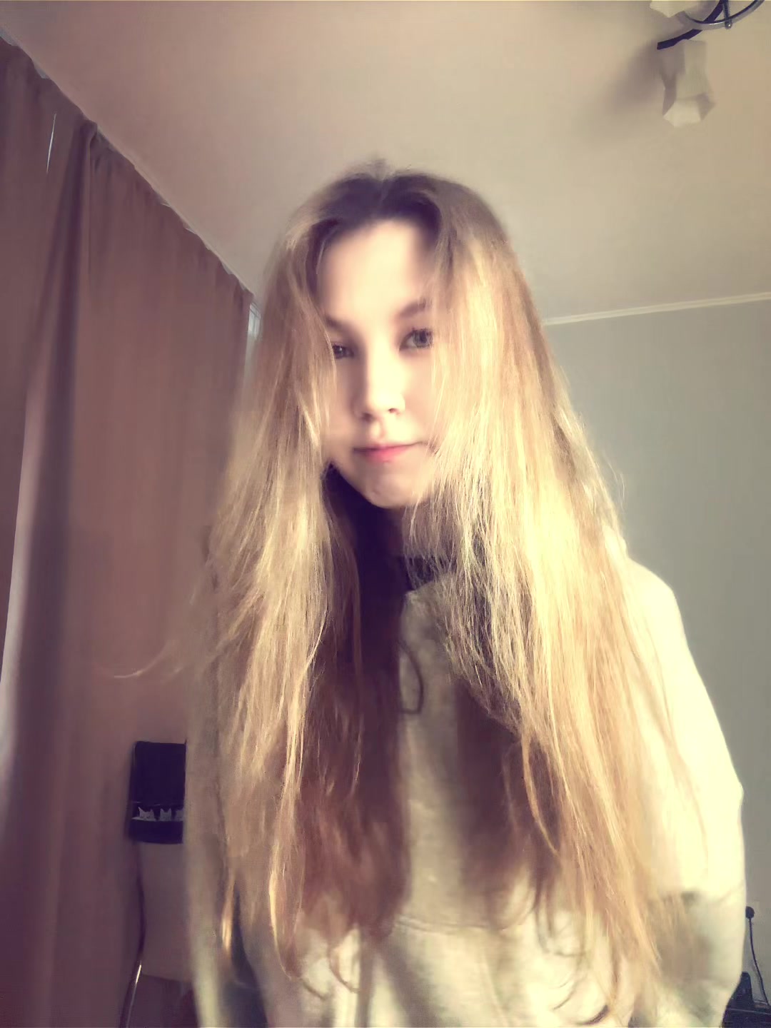 @❤️:>❤️