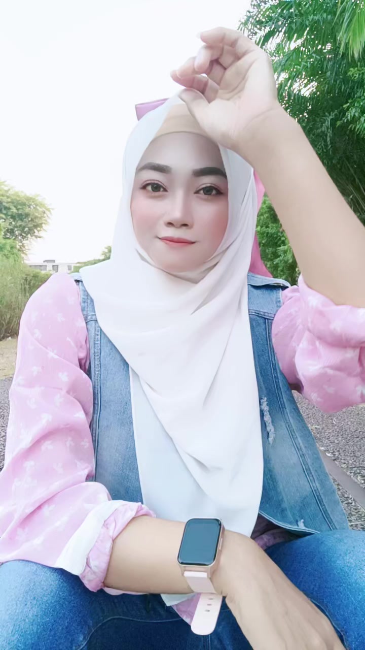 @Q̳U̳E̳E̳N̳🎀_ⓁⒶⓂⓅⓊⓃⒼ🍂✿્͜͡🦋.⋆