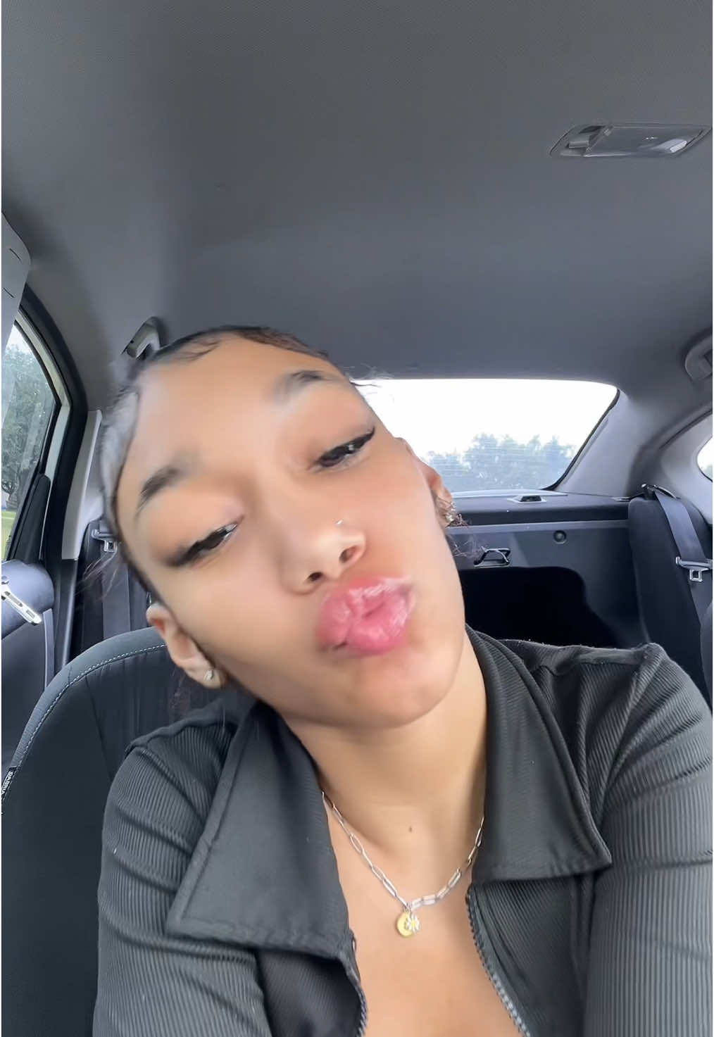 @skylanjasmine