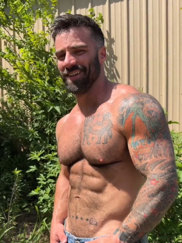 @Hot Men Hunter
