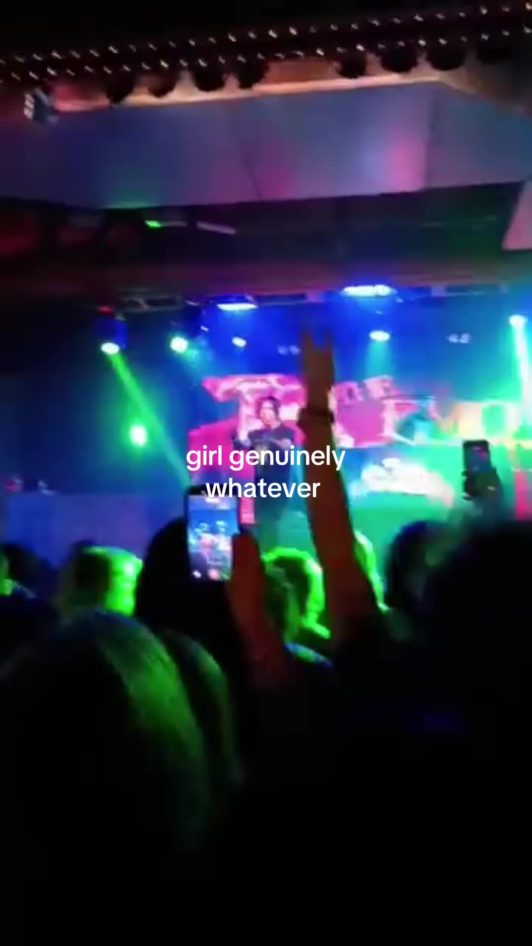 @dommi |-/ ⦻