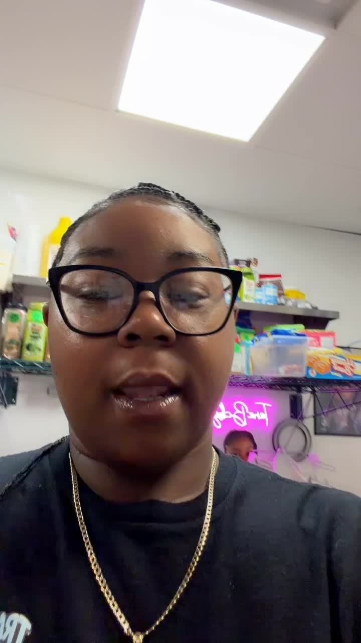 @trapladytana