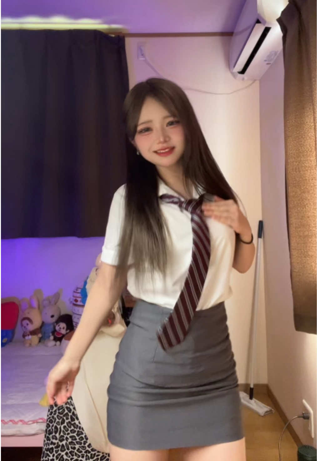 @にょっ。