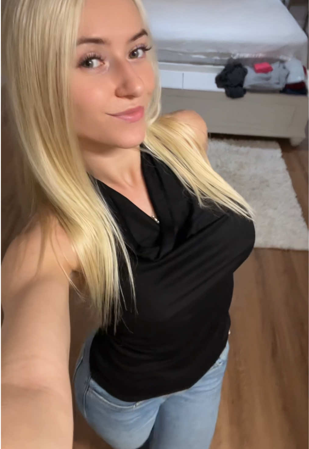 @Robekka