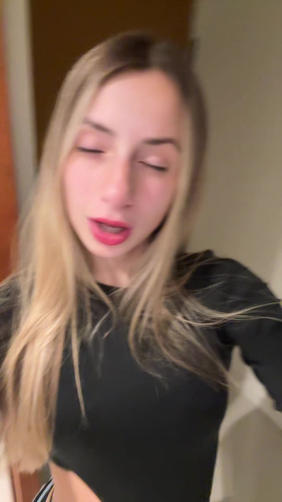 @isaamuninn