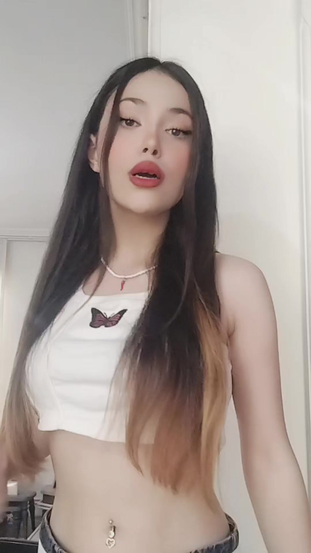 @e1naaazz