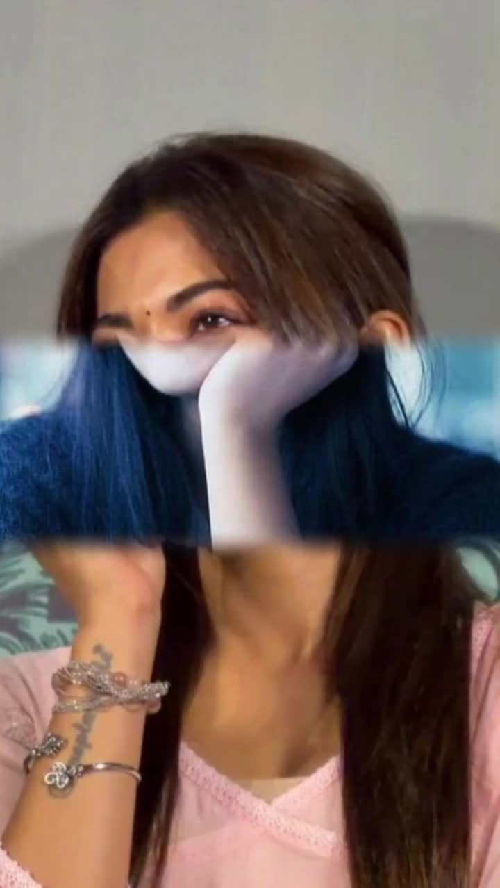 @ððð¬ð¡ðŠð¢ð€ð ððð§âšð©·