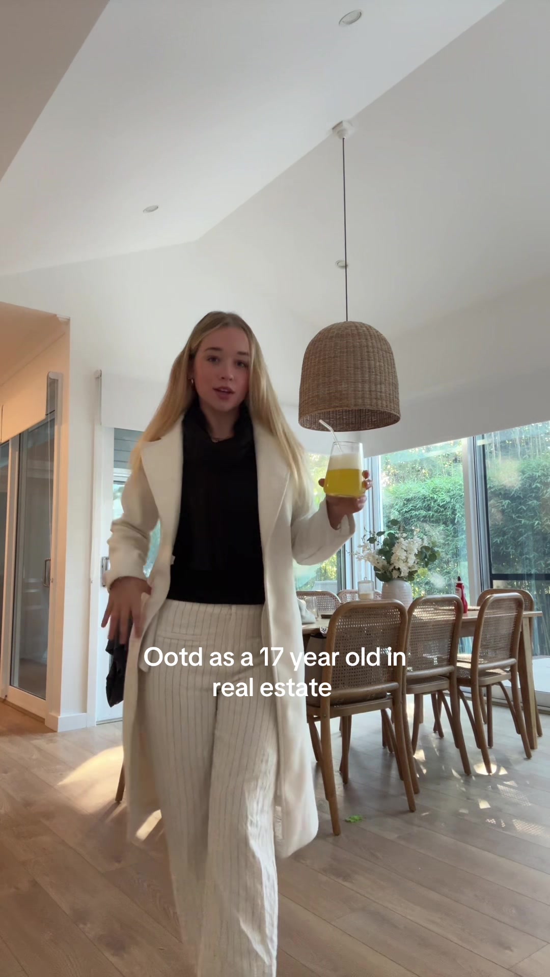 @ISABELLE🥂