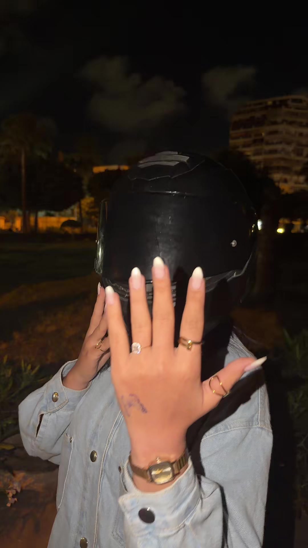 @𓇼