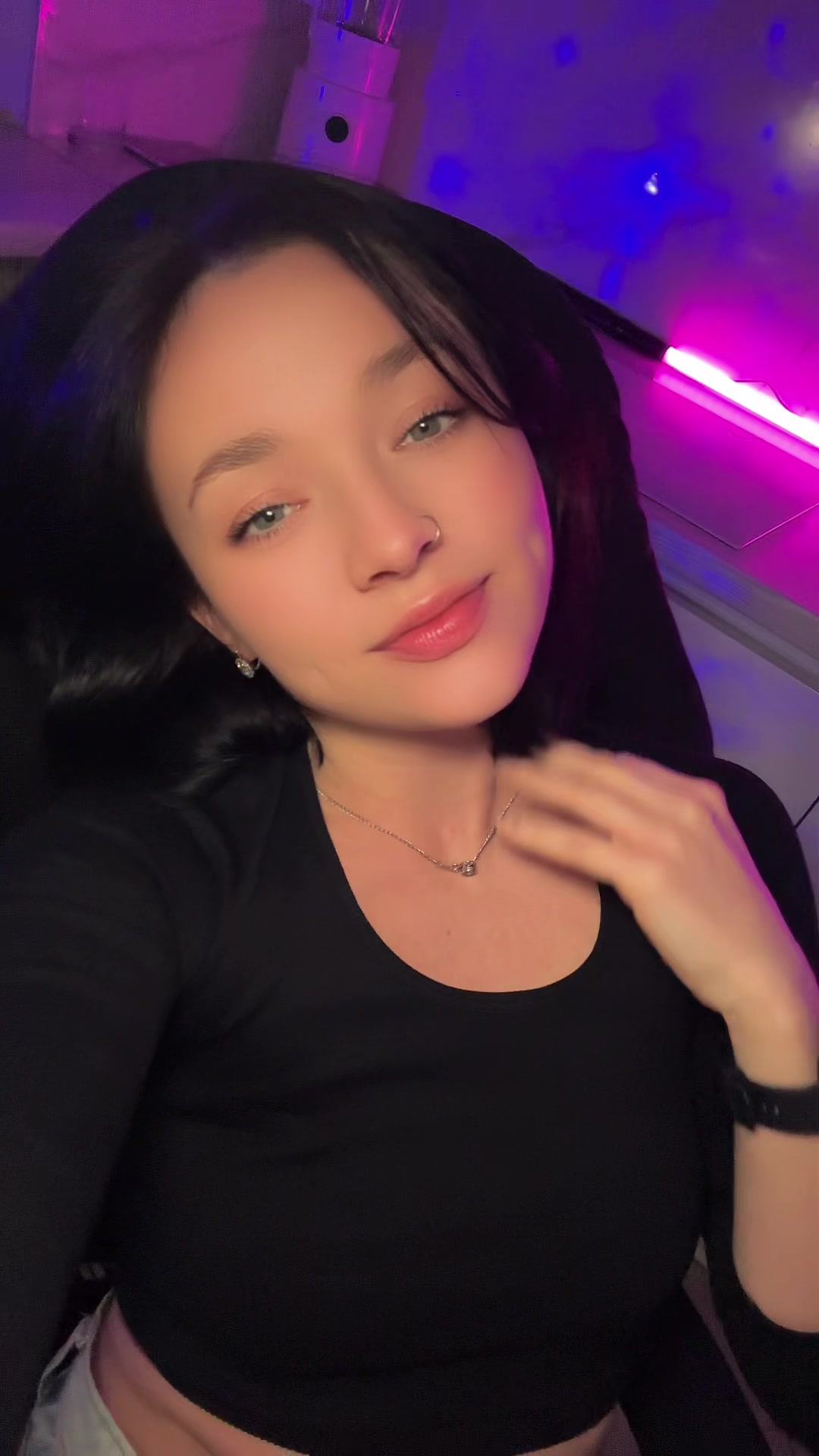 @𝐓𝐫𝐨𝐩𝐢c𝐚𝐧𝐚