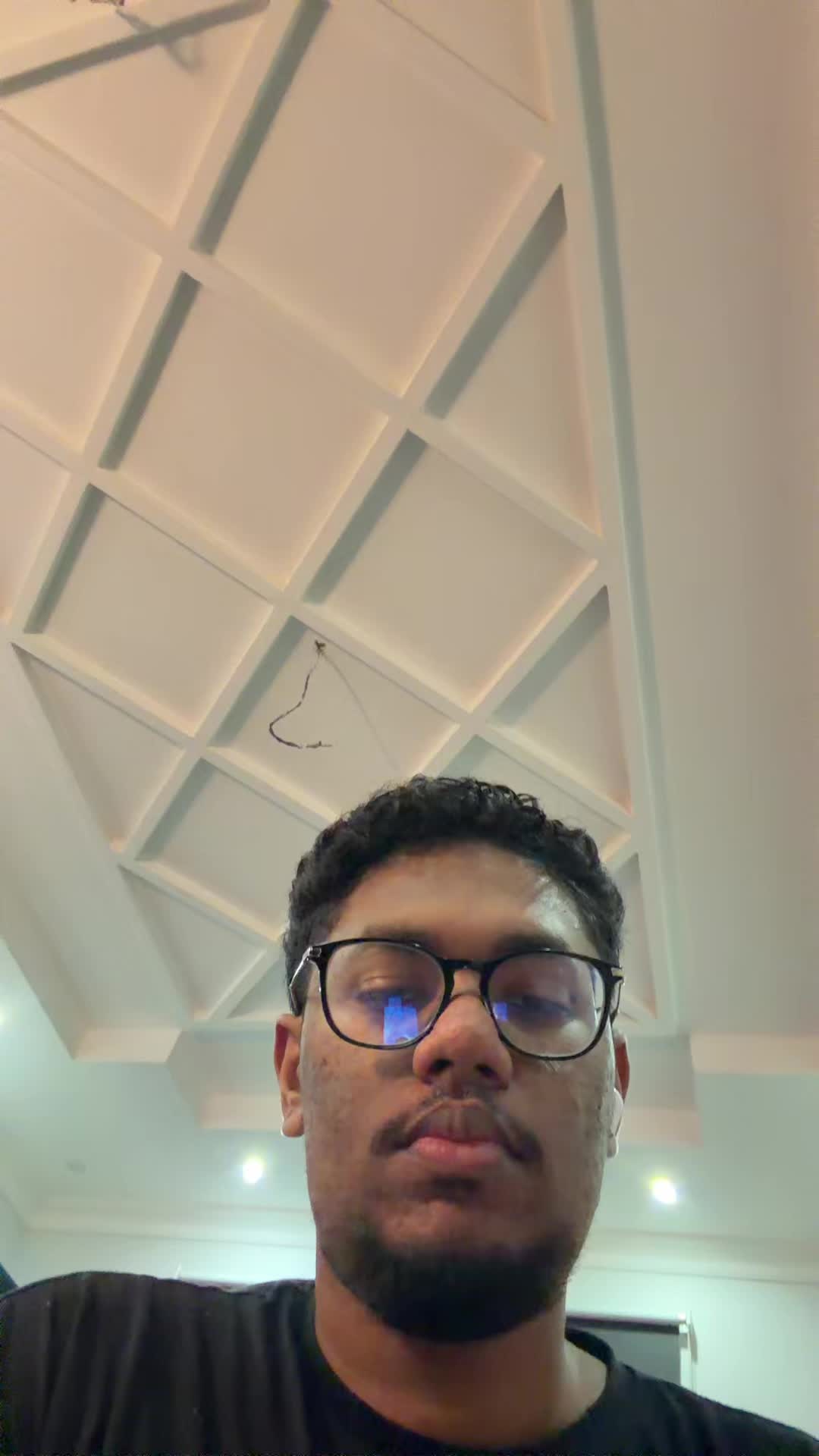 @Kurdi