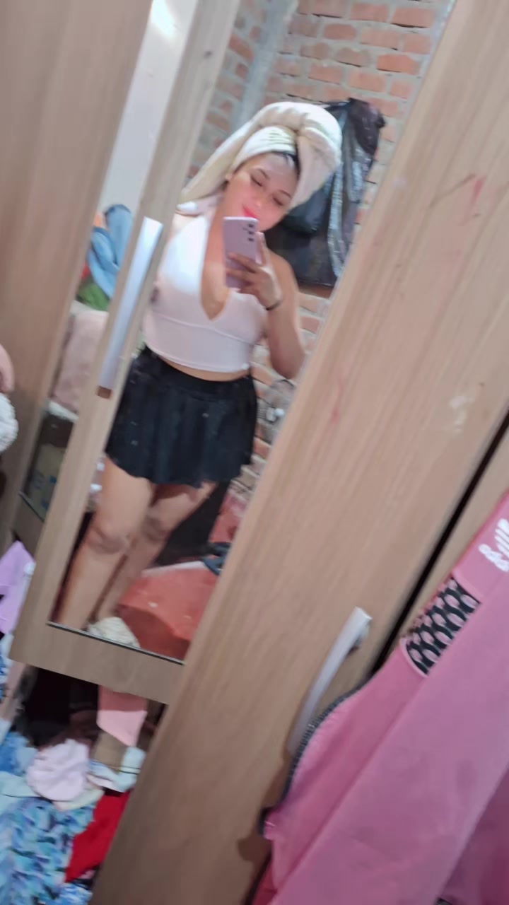 @𝑽𝒂𝒍𝒆𝒓𝒊𝒂 𝑬𝒔𝒕𝒆𝒗𝒆𝒔