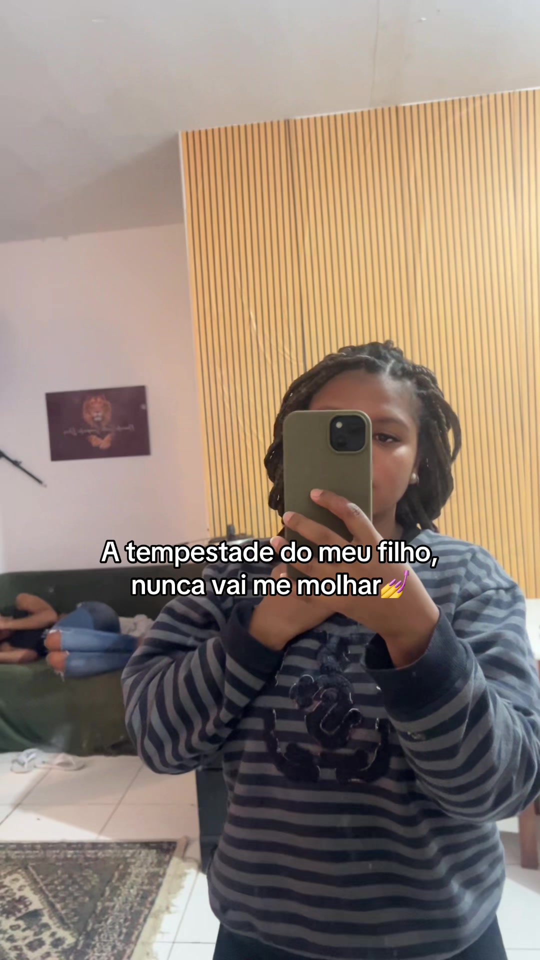 @hellenfigueira