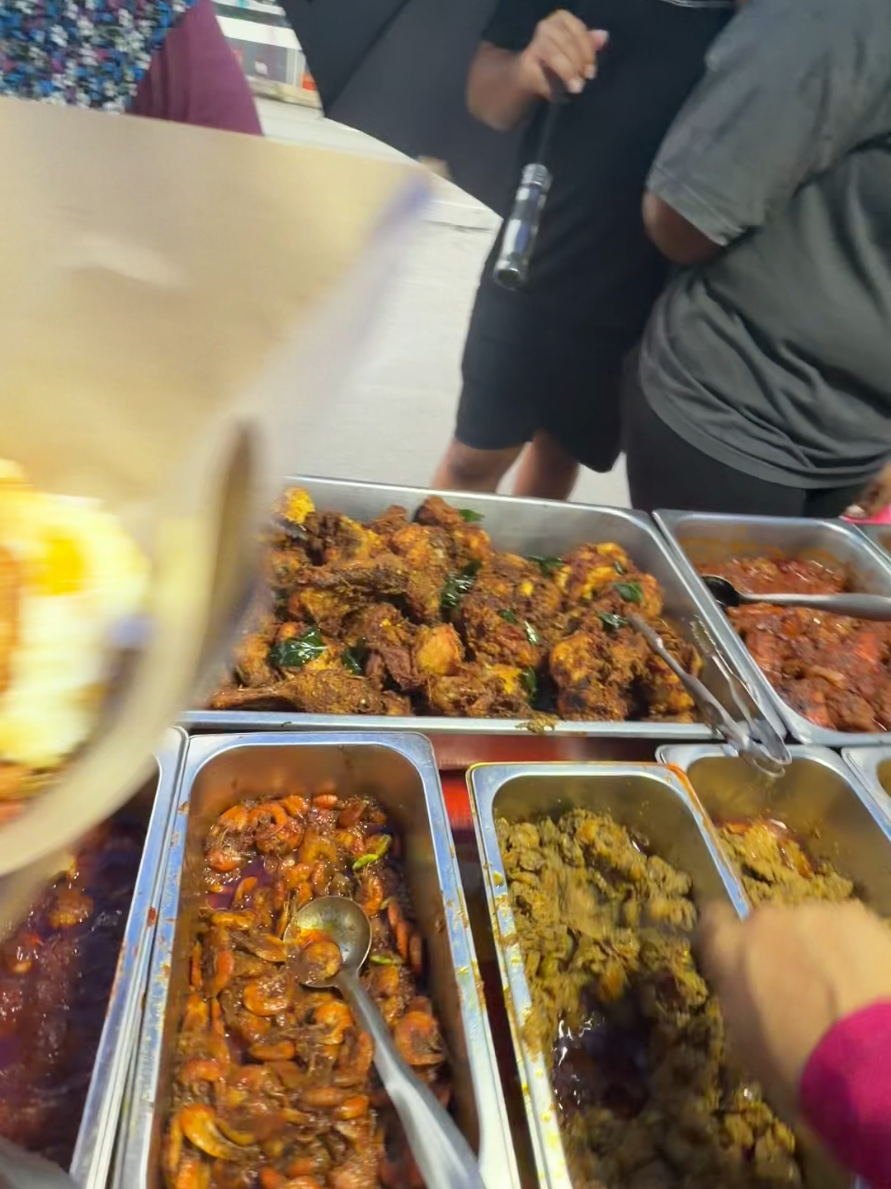 @Nasi Lemak Meletops