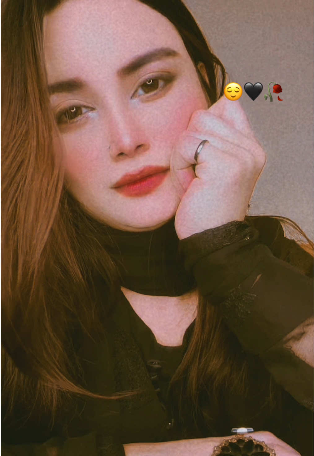 @Emaan🕊️✨
