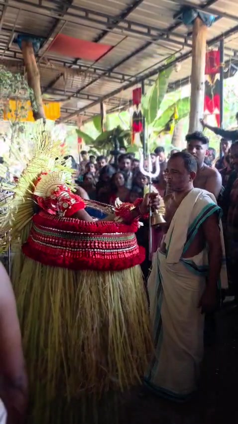 @തെയ്യപ്രാന്തൻ ❤️