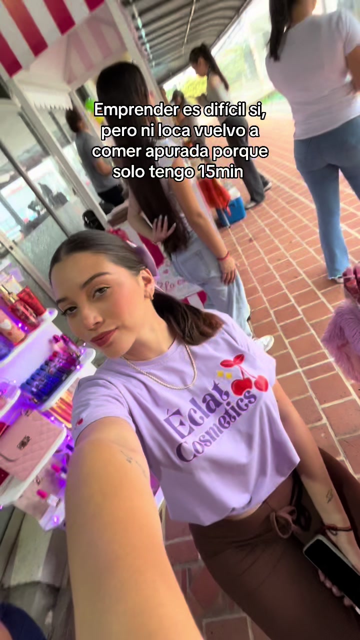 @Éclat Cosmetics