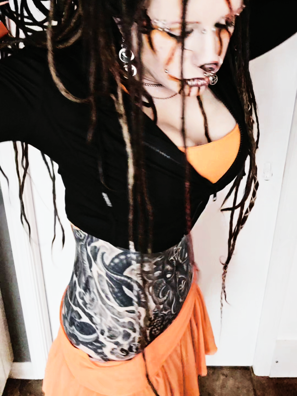 @Dreadfully Gorgeous