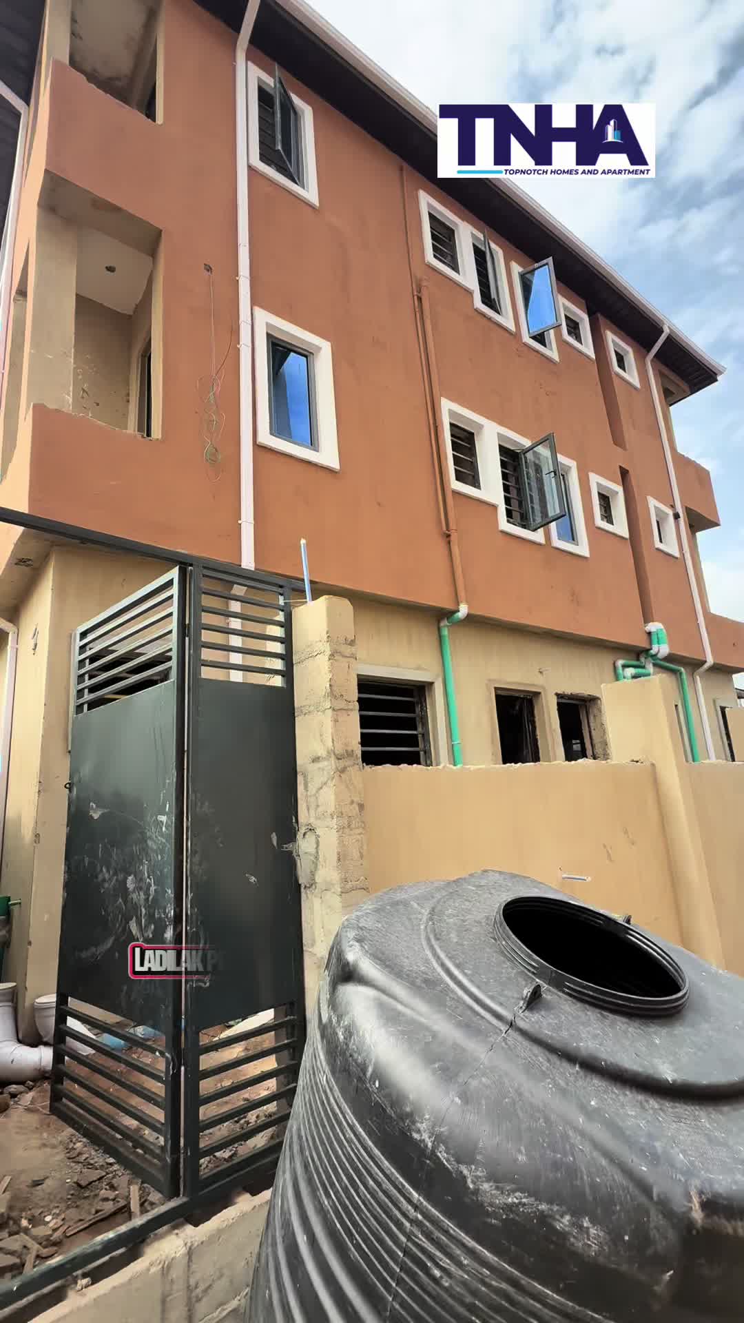 @TOPNOTCH HOMES AND APARTMENT