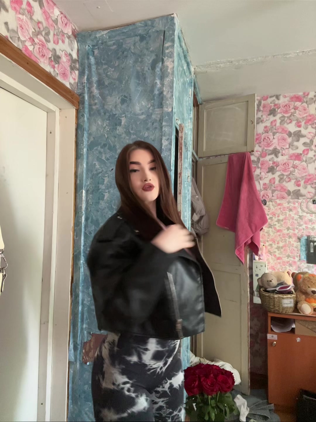 @M.F