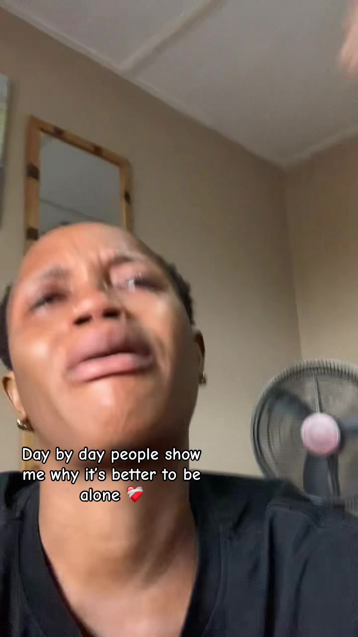 @Queencytee1999