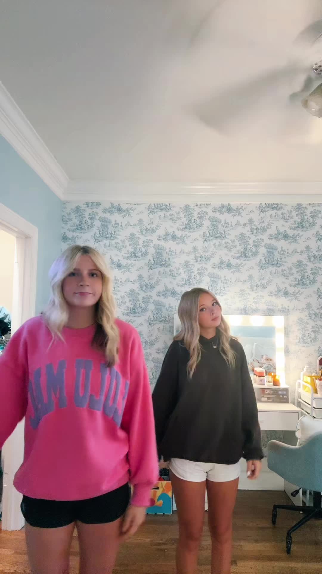 @mollyyyy 💐😇🫰🏼💝