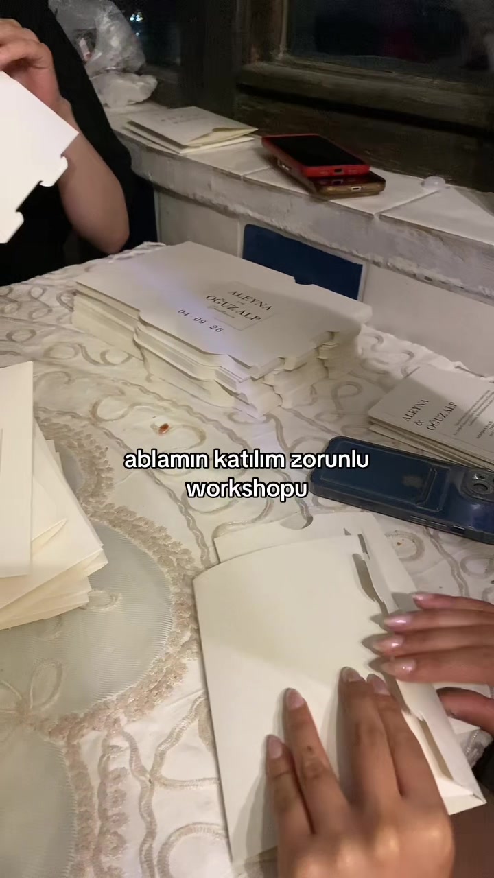 @𝓜𝓮𝓻𝓿𝓮🦢