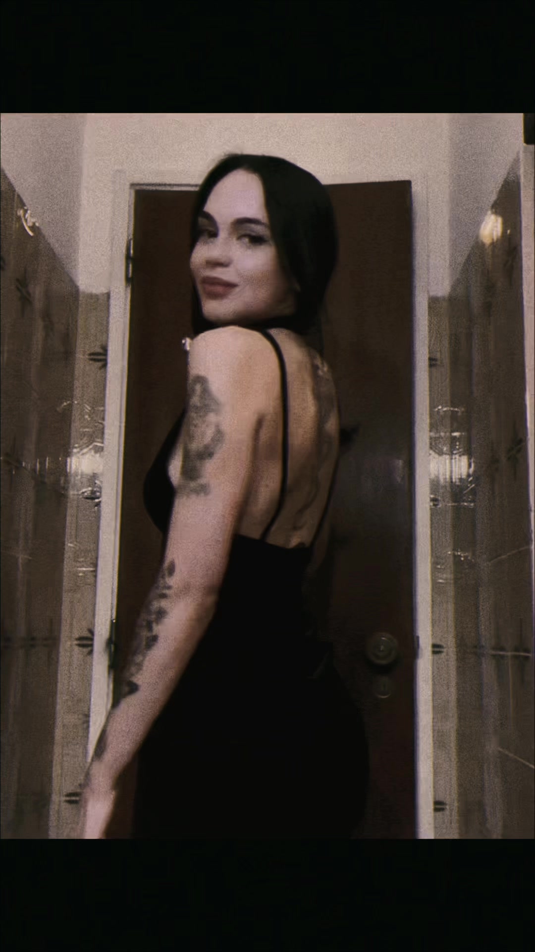 @__queziiaaa_