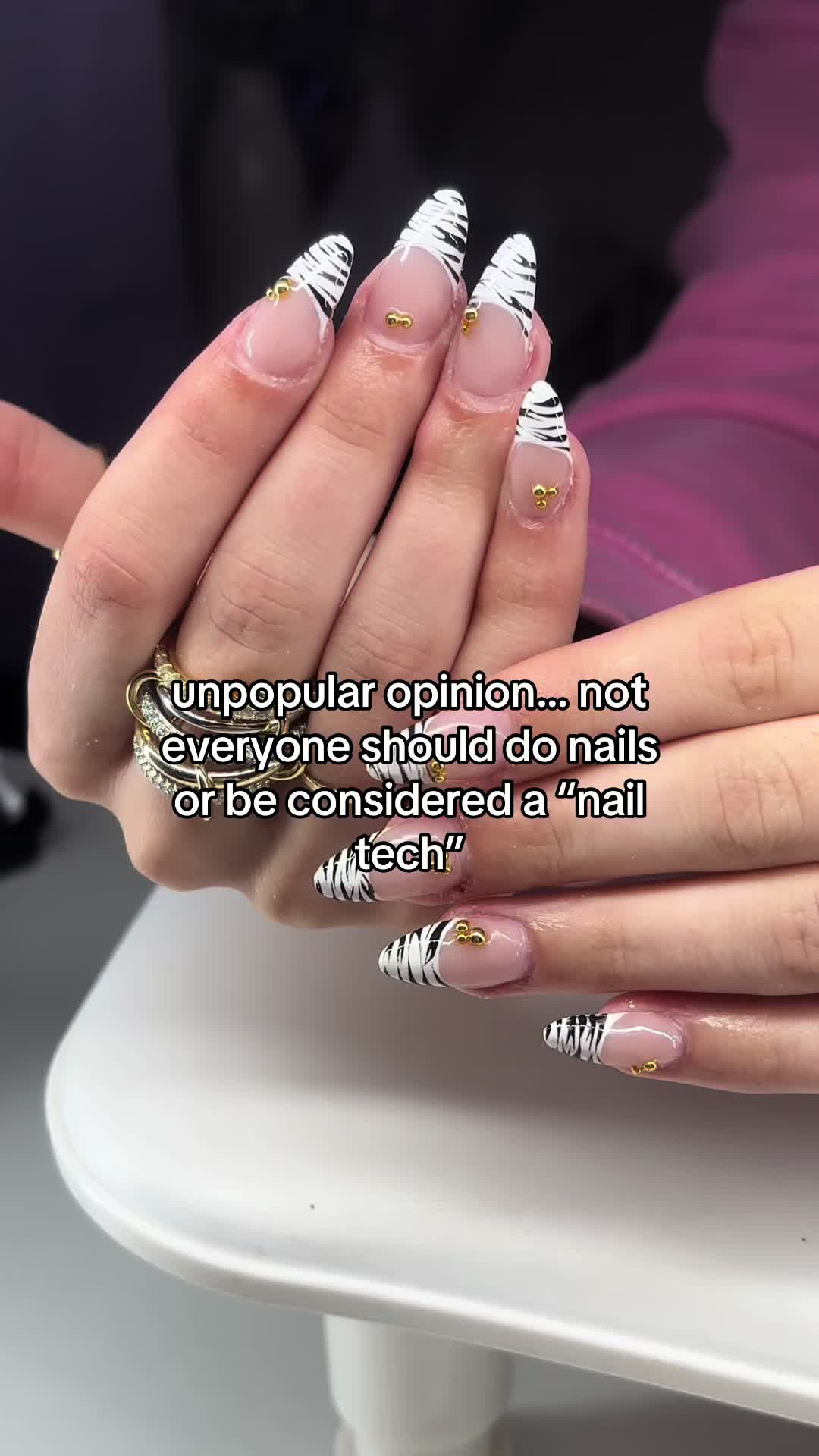 @arielle renae | va nail tech