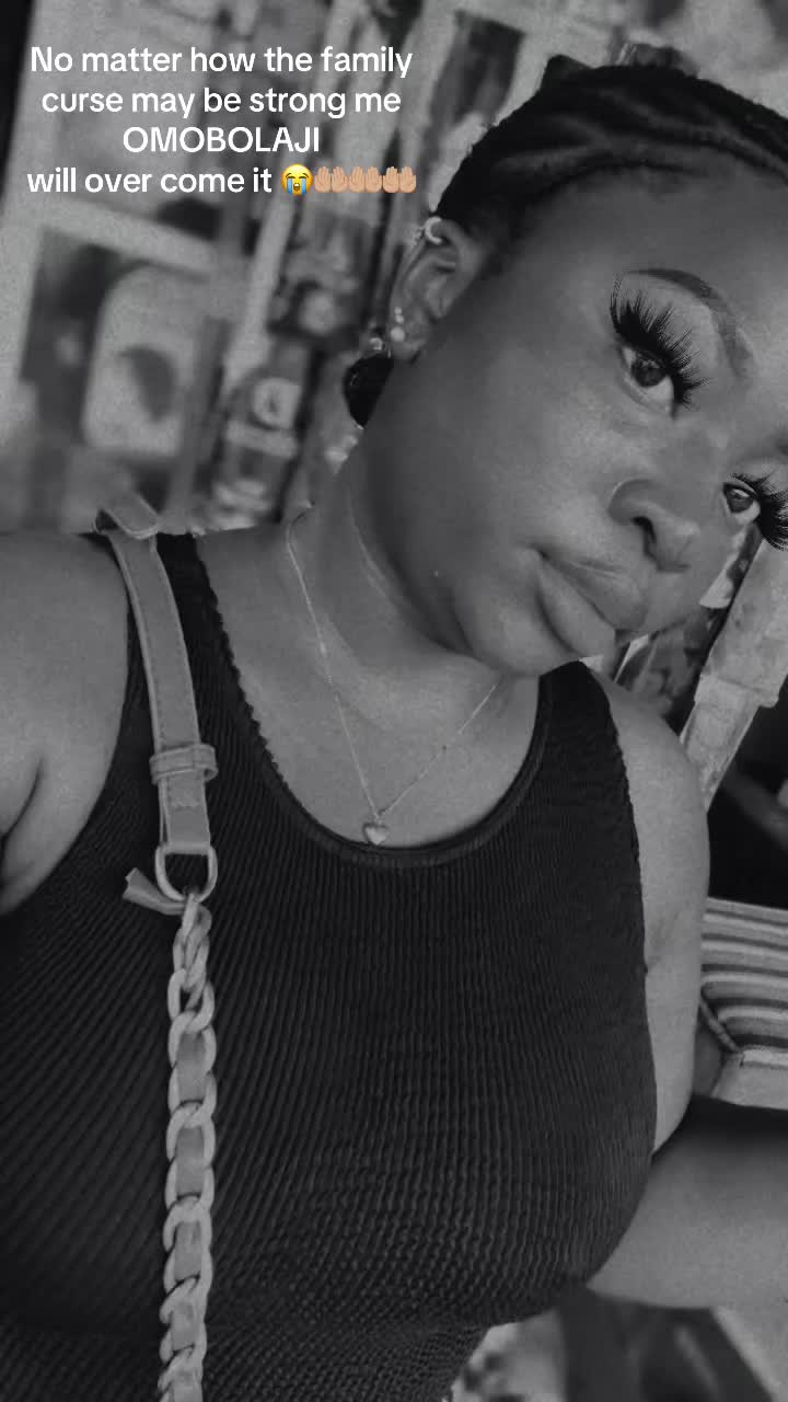 @Eyinju_Oluwa🖤