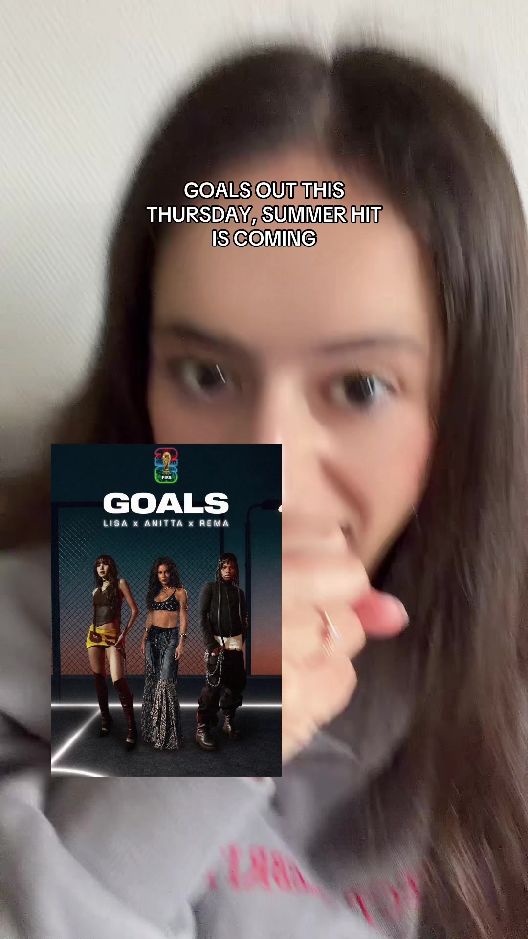 @Elodie