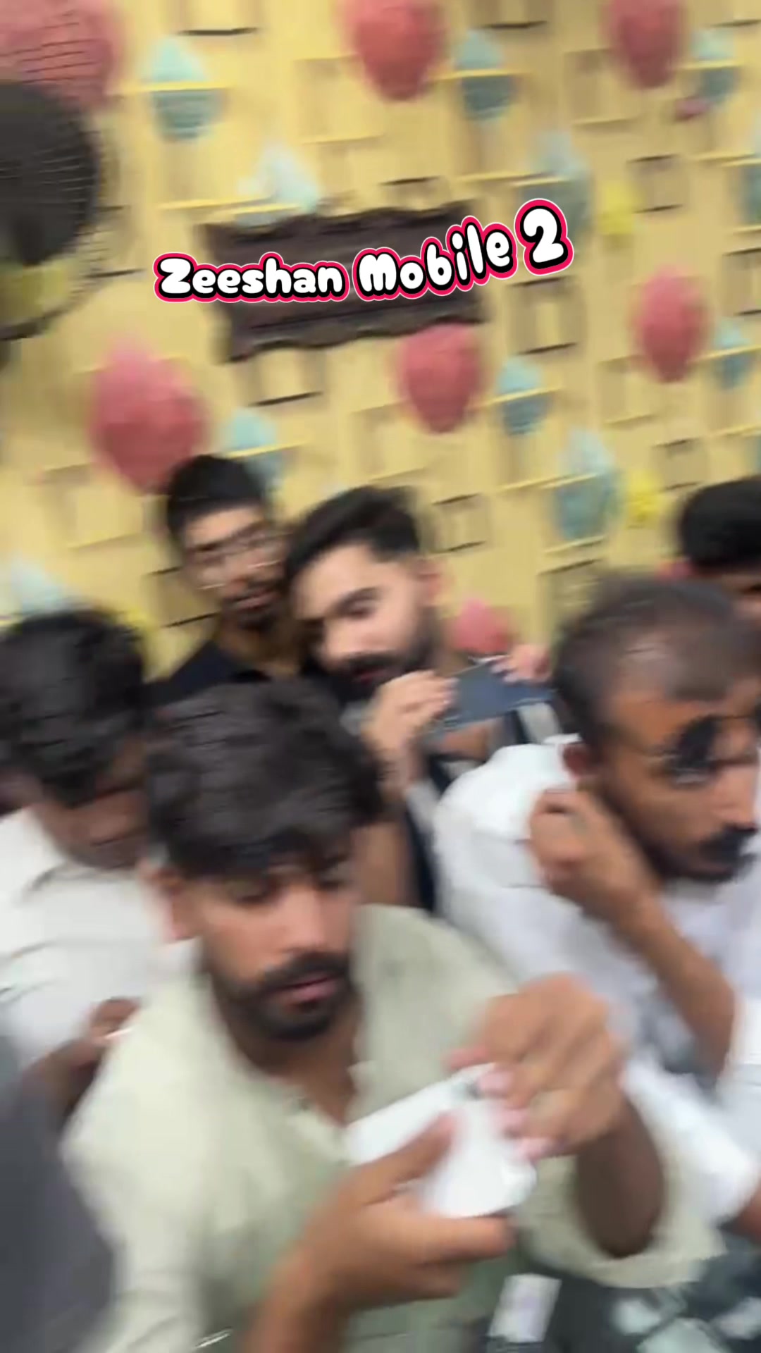 @𝐙𝐞𝐞𝐬𝐡𝐚𝐧🇵🇰