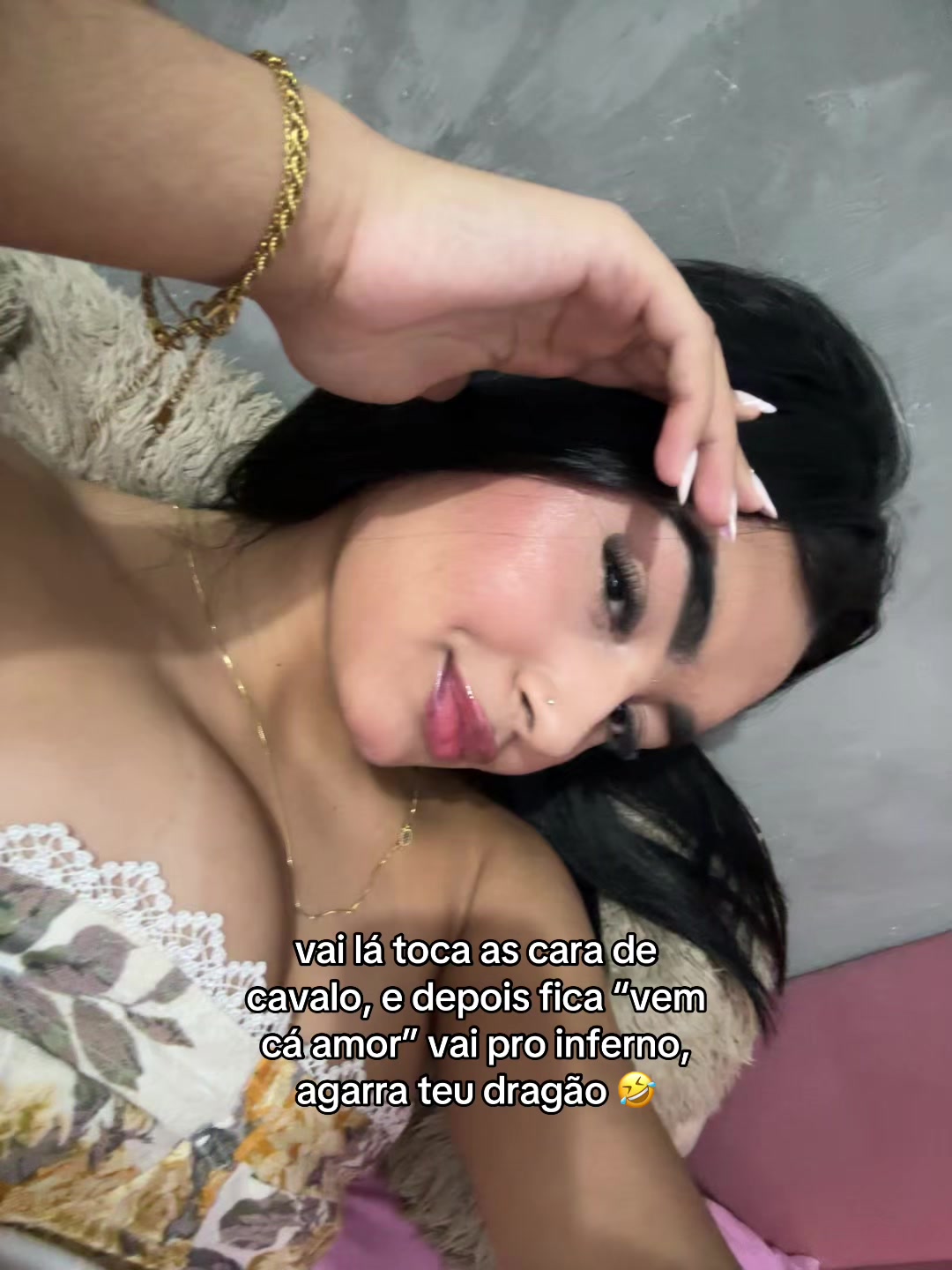 @juliafwz