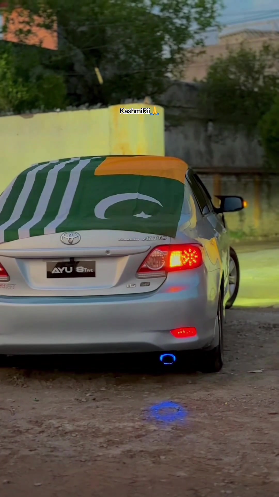 @Zainuraaj_kashmiri